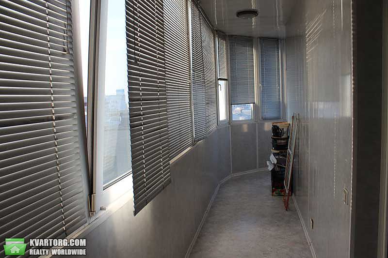 Sell 3-room apartment. Днепропетровск, Карла Либкнехта — photo 9