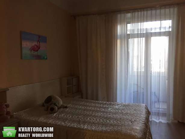 Rent out 3-room apartment. Киев,  Большая Васильковская — photo 4