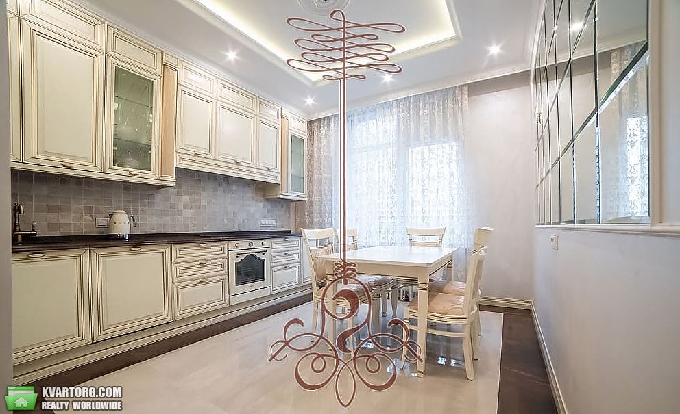 Sell 4-room apartment. Киев,  Драгомирова — photo 3