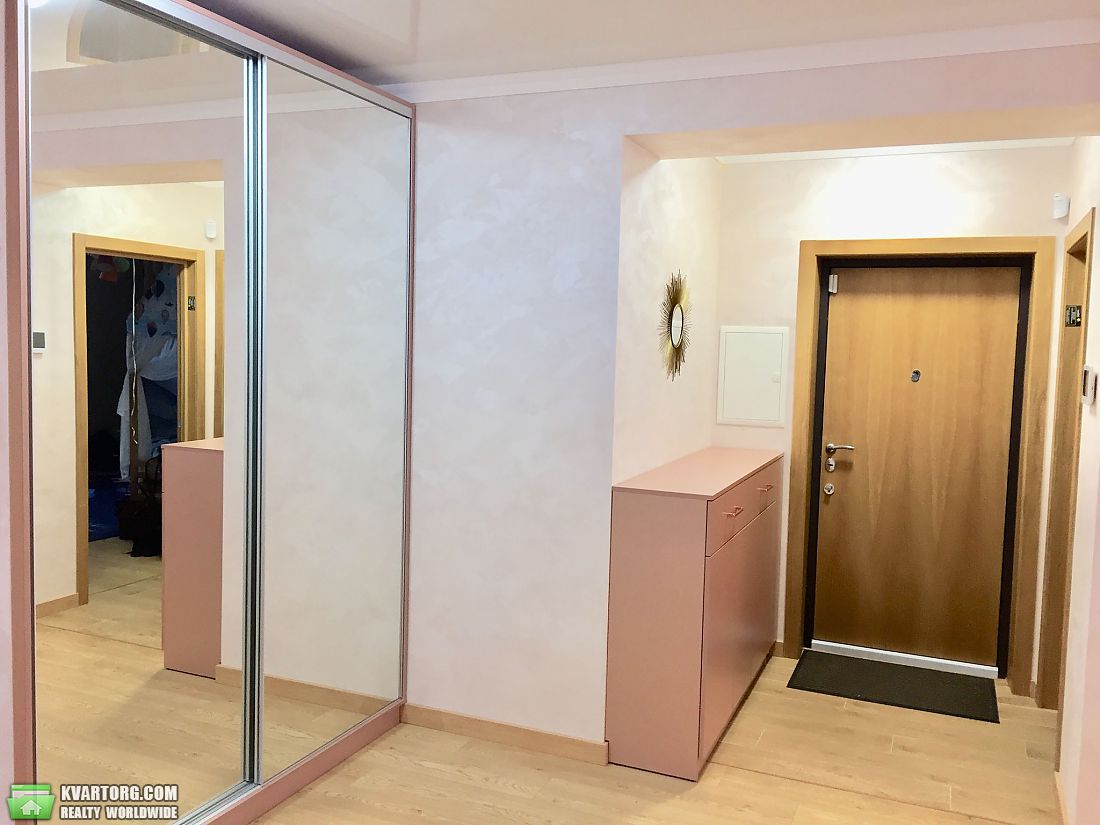 Rent out 3-room apartment. Киев,  Малоземельная — photo 4