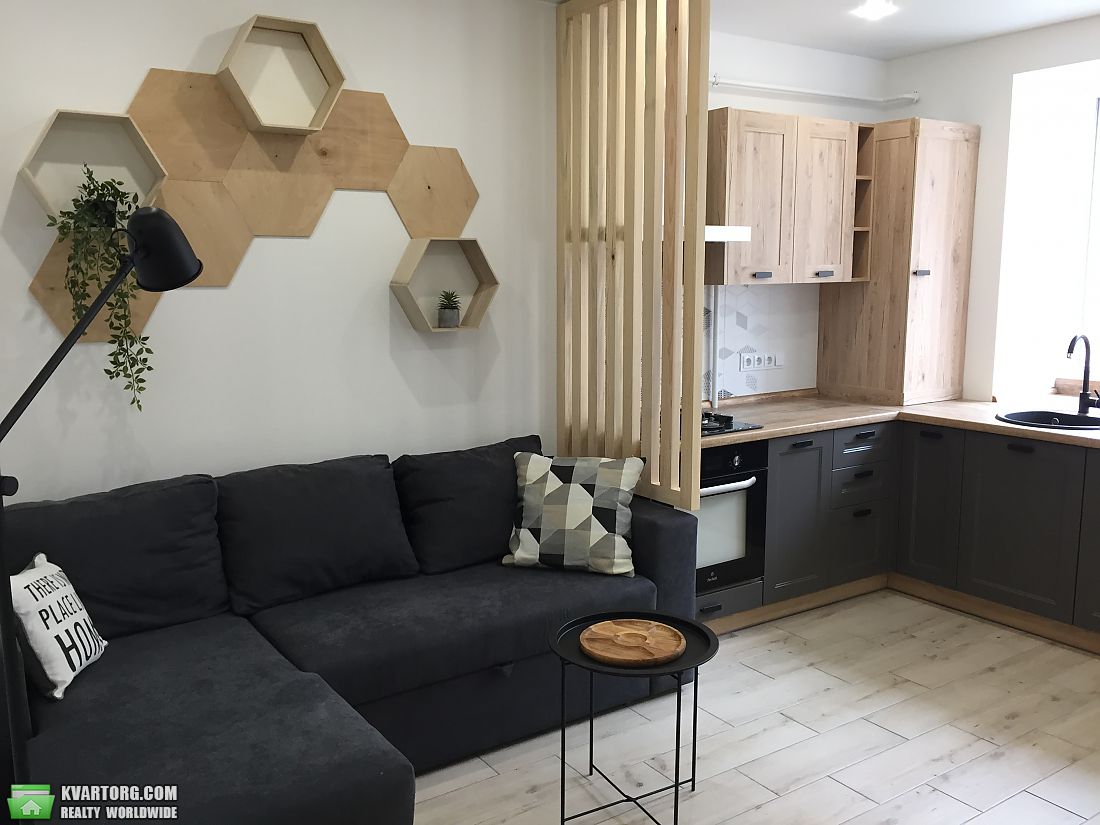 Sell 2-room apartment. Днепропетровск, набережная победы — photo 1