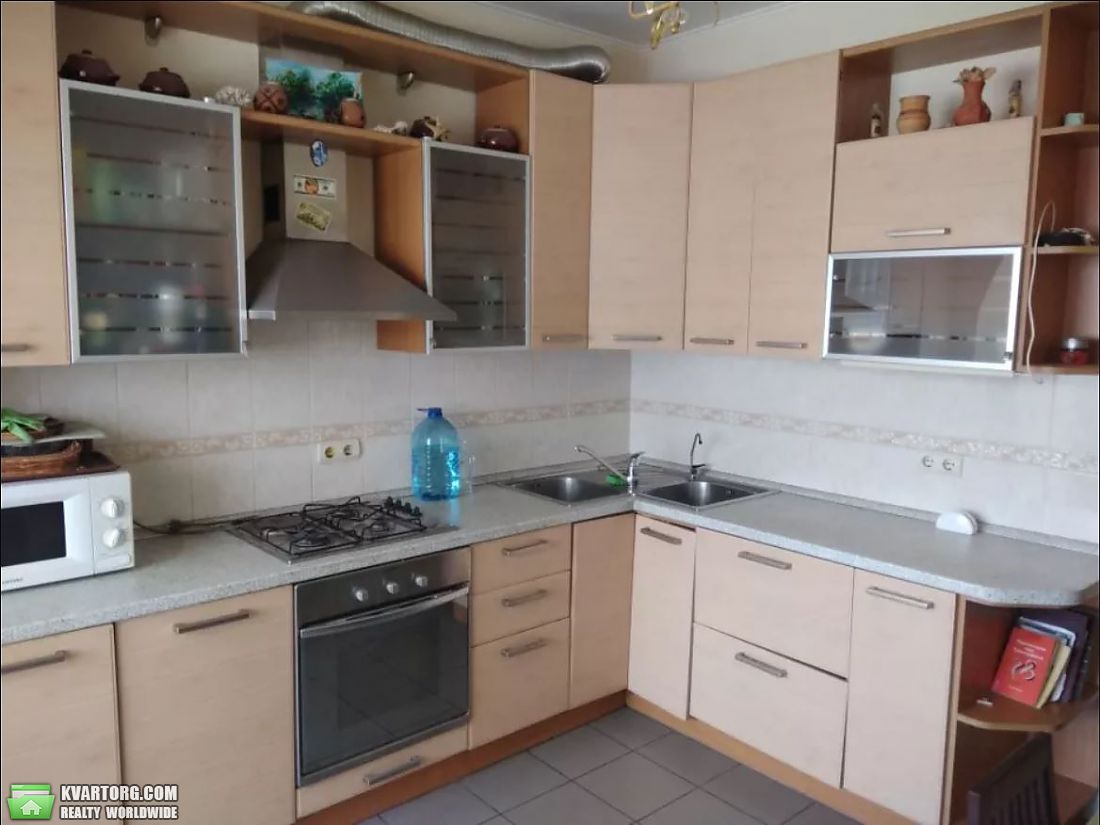 Rent out 2-room apartment. Киев,  Княжий Затон — photo 1