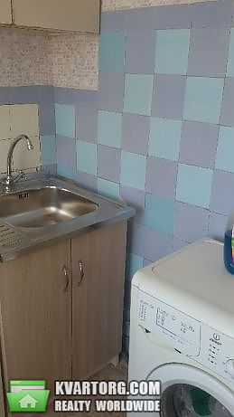 Rent out 1-room apartment. Киев, соборности — photo 4