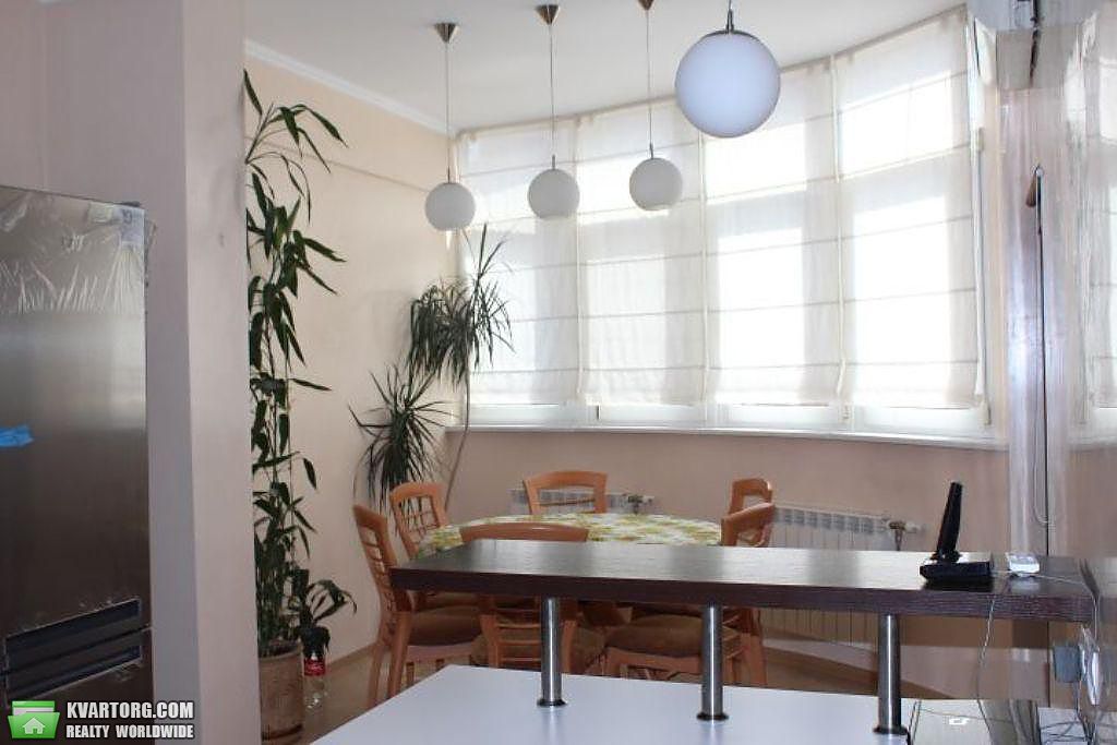 Rent out 2-room apartment. Киев,  Дмитриевская — photo 2