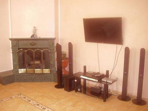 Rent out house. Киев, Садовая 162 — photo 2