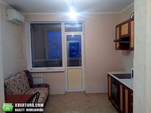 Rent out 1-room apartment. Киев, Елены Пчелки — photo 3