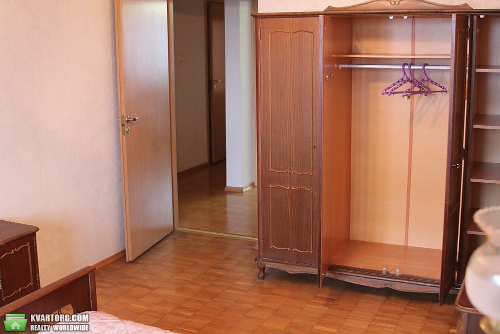 Sell 3-room apartment. Киев,  Оболонская пл — photo 8