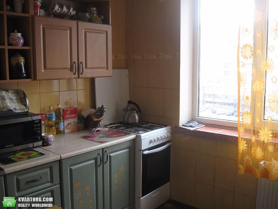 Sell 3-room apartment. Киев,  Декабристов — photo 1