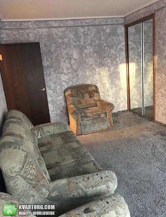 Sell 2-room apartment. Киев,  Метростроевская — photo 2