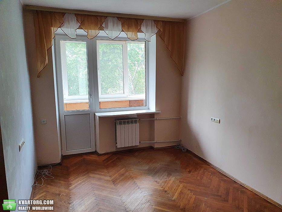 Sell 2-room apartment. Киев, Искровская — photo 3