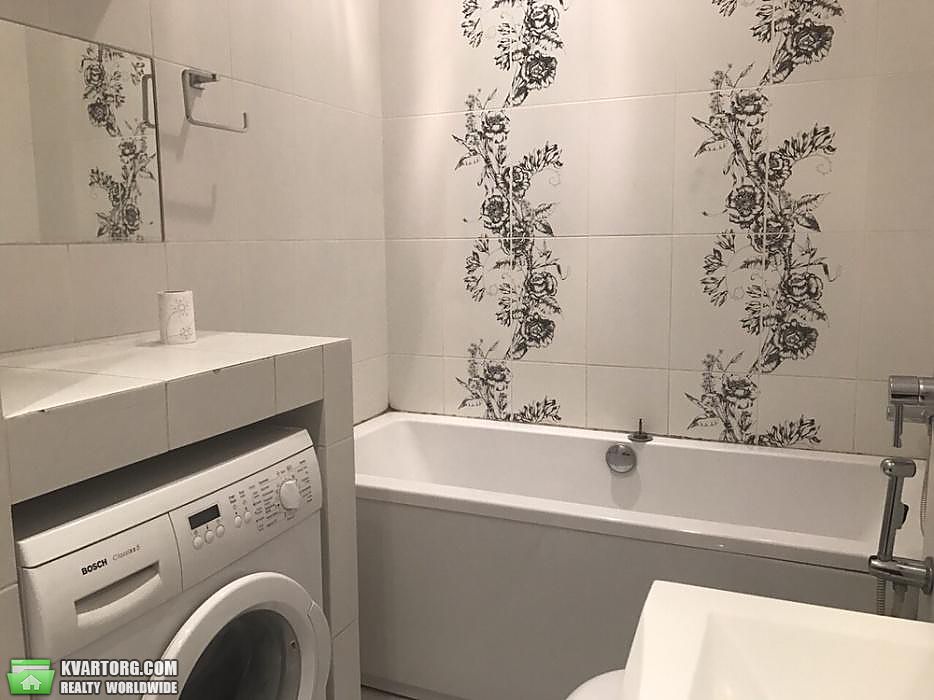 Rent out 3-room apartment. Киев,  Большая Васильковская — photo 7