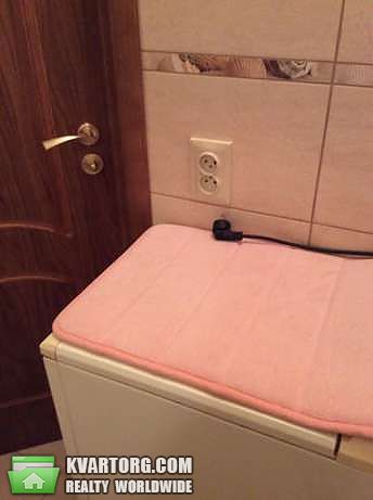 Rent out 2-room apartment. Киев,  Ольжича — photo 8