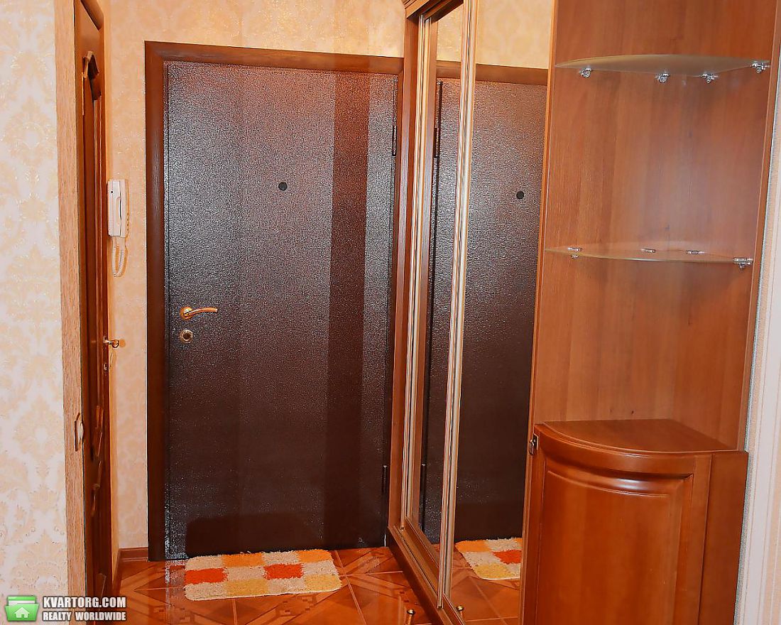 Rent out 2-room apartment. Киев,  Ярославский пер — photo 9