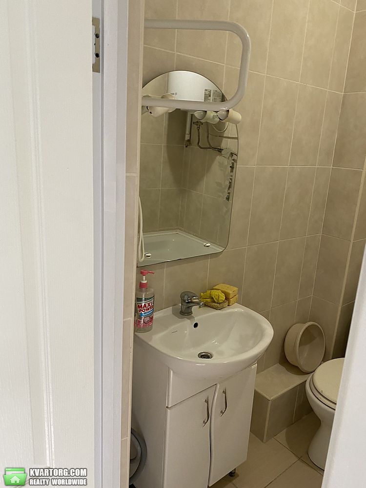 Rent out 2-room apartment. Киев,  Драгомирова — photo 1