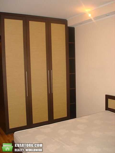 Rent out 2-room apartment. Киев,  Депутатская — photo 2