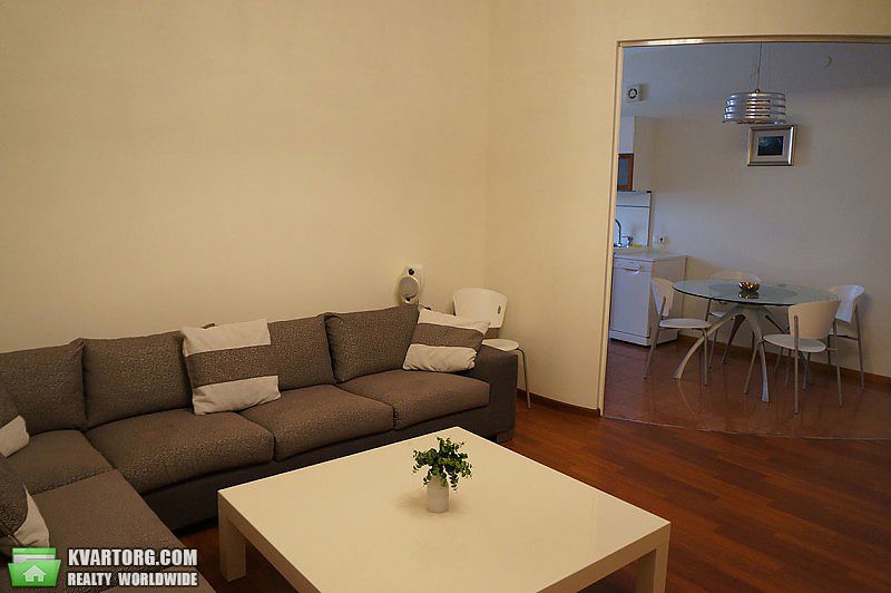 Rent out 4-room apartment. Киев,  Павловская — photo 3