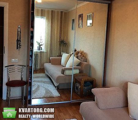 Sell 3-room apartment. Днепропетровск, Тополь-2 — photo 1