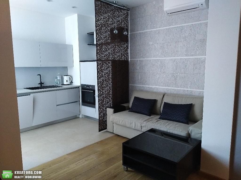 Rent out 1-room apartment. Киев,  Барбюса — photo 1