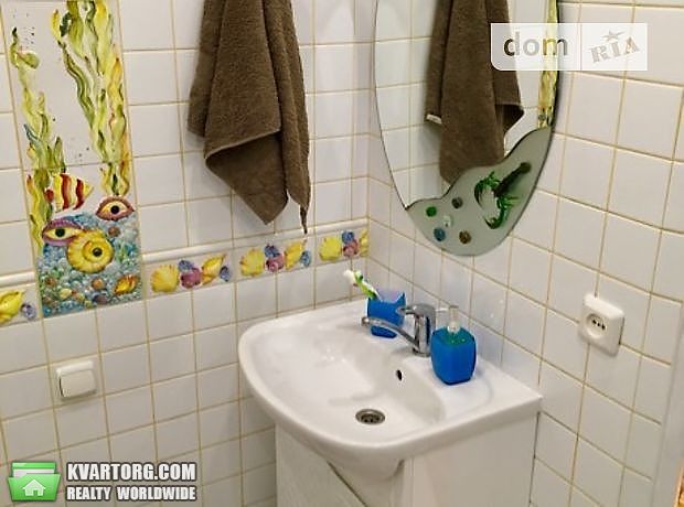 Rent out 2-room apartment. Киев,  Никольско-Ботаническая — photo 4