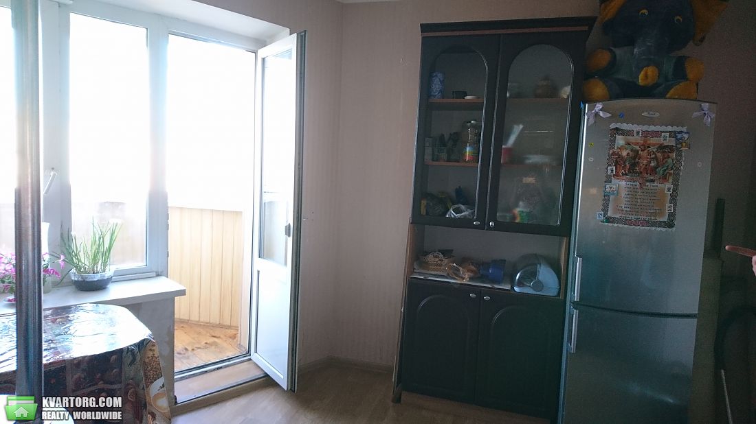 Rent out 3-room apartment. Киев,  Булаховского — photo 2