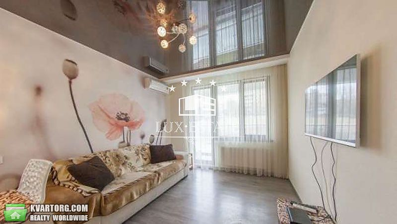 Rent out 2-room apartment. Киев,  Голосеевский пр — photo 1