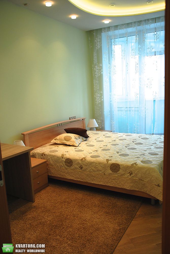 Rent out 3-room apartment. Киев, Никольско-Слободская — photo 5