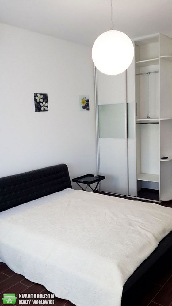 Rent out 1-room apartment. Киев,  Голосеевская — photo 2
