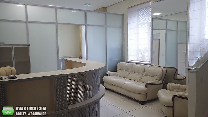 Rent out office. Киев,  Институтская — photo 1
