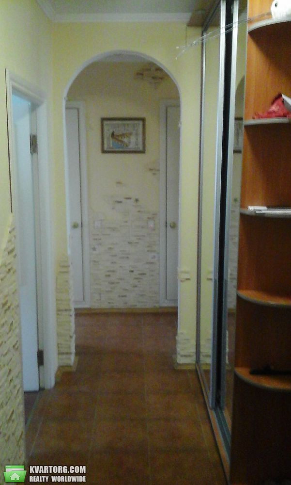 Rent out 2-room apartment. Киев,  Северная — photo 10