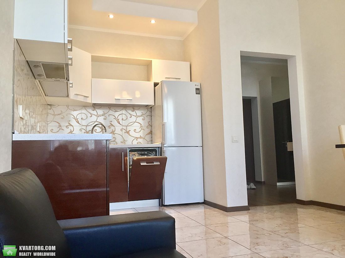 Rent out 1-room apartment. Киев,  Днепровская наб — photo 1