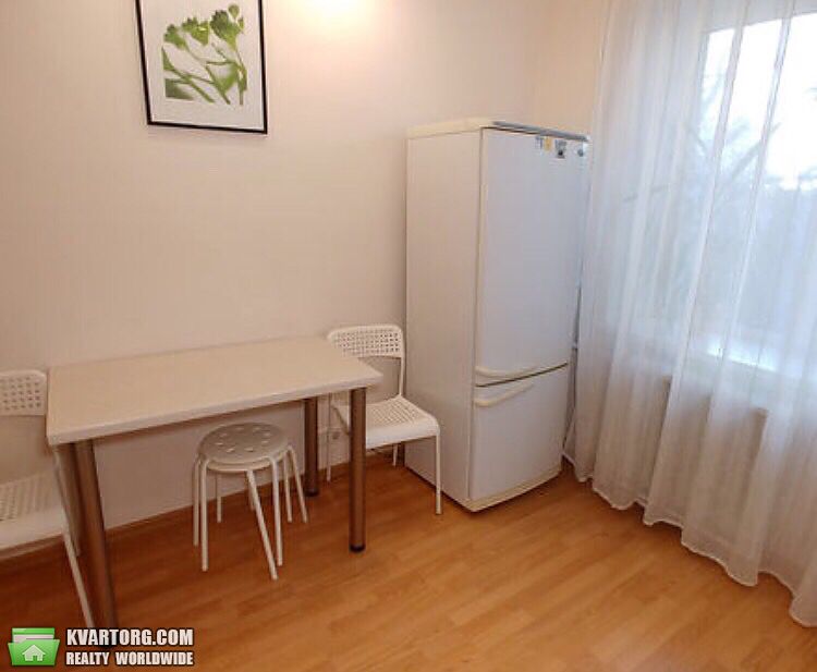 Rent out 2-room apartment. Киев, Шелковичная — photo 7