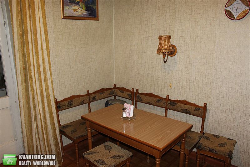Sell 2-room apartment. Днепропетровск, Карла Маркса проспект — photo 5