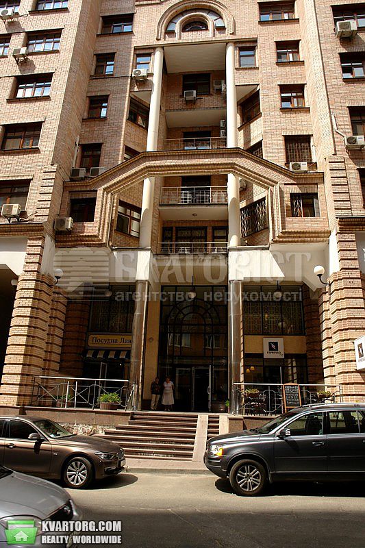 Rent out 3-room apartment. Киев,  Павловская — photo 2
