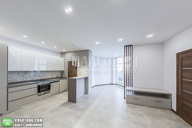 Rent out 3-room apartment. Киев,  Глубочицкая — photo 2