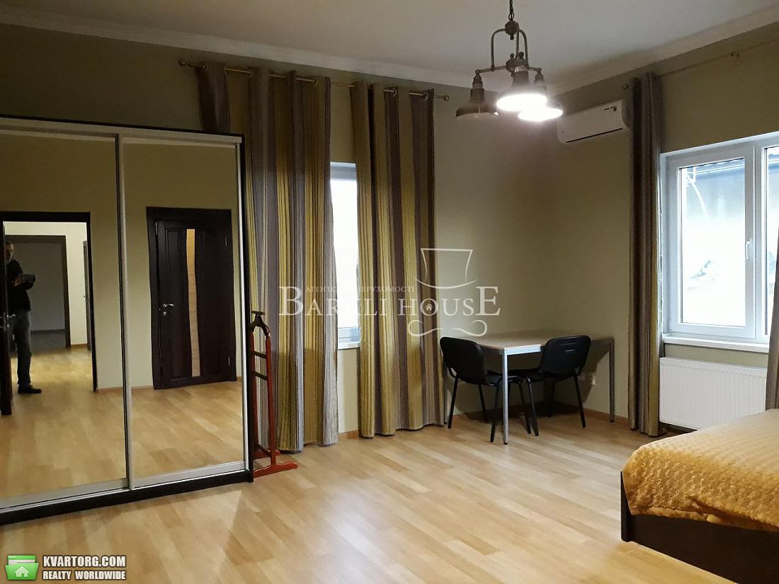Rent out house. Киев,  Богатырская — photo 9