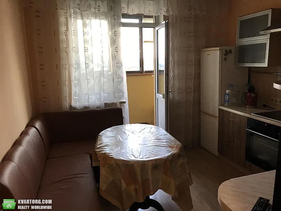 Rent out 1-room apartment. Киев, Левитана — photo 5