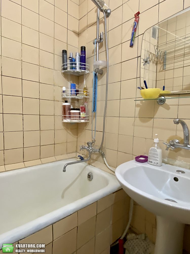 Sell 2-room apartment. Киев,  Щорса — photo 4