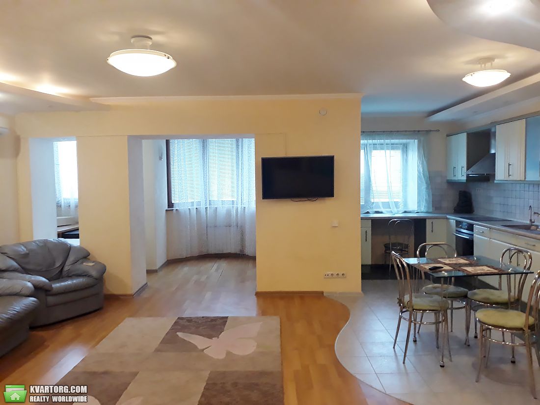 Rent out 2-room apartment. Киев,  Артиллерийский пер — photo 2