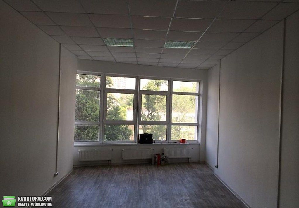 Rent out office. Киев,  Кловский спуск — photo 1