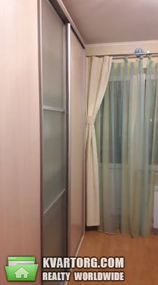 Rent out 2-room apartment. Киев,  метро — photo 3