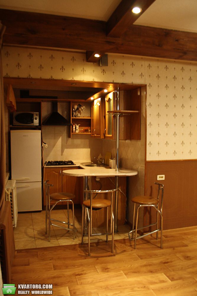 Rent out 2-room apartment. Киев,  Полярная — photo 2