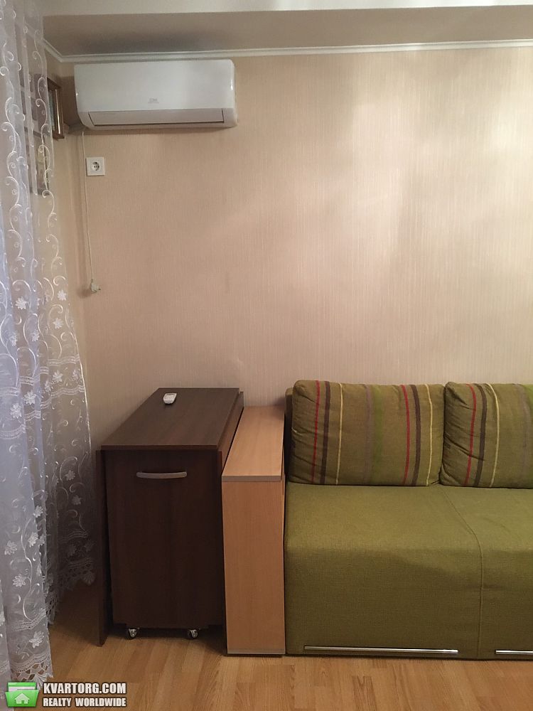 Rent out 1-room apartment. Киев,  Голосеевский пр — photo 10