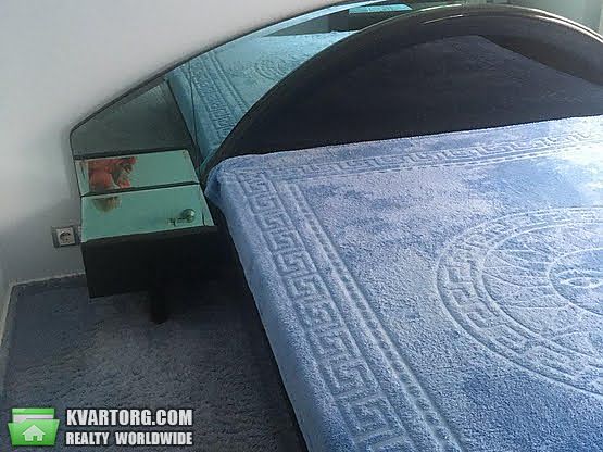 Rent out 3-room apartment. Киев,  Клиническая — photo 4