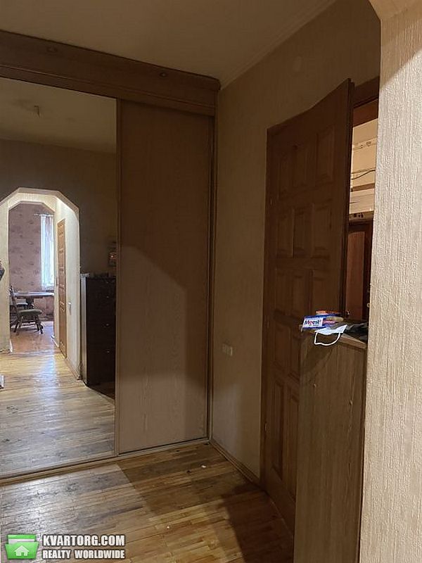 Sell 2-room apartment. Киев,  Вышгородская — photo 3