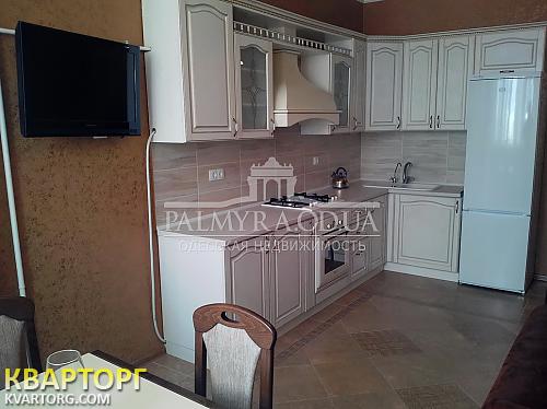 Rent out 3-room apartment. Одесса,  Солнечная — photo 1