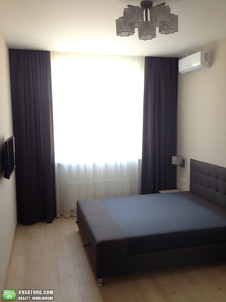 Rent out 1-room apartment. Киев,  Барбюса — photo 8