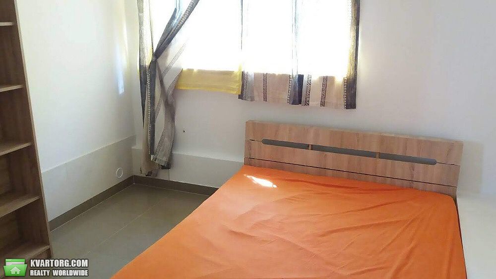 Rent out 2-room apartment. Киев, Оболонские сады — photo 2
