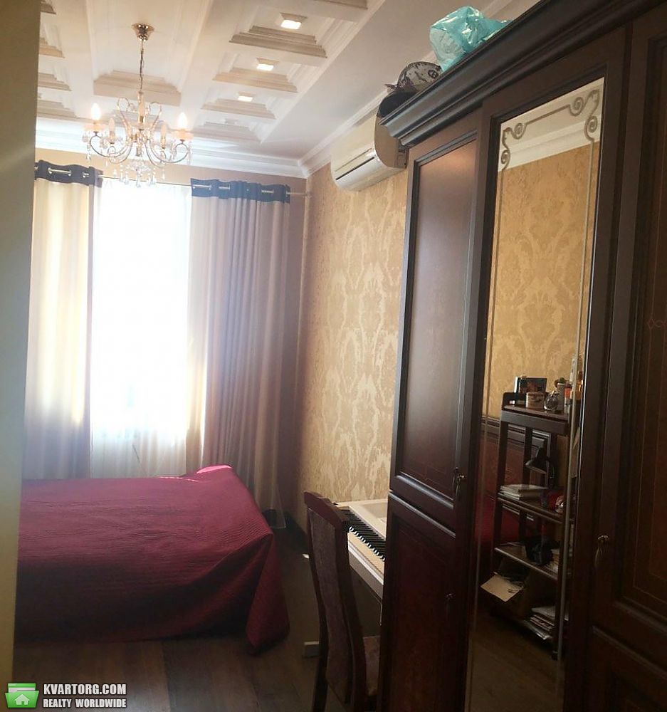 Rent out 4-room apartment. Киев,  Ковпака — photo 7