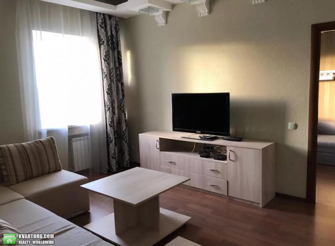Rent out 4-room apartment. Киев,  Черновола — photo 6