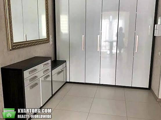 Rent out 2-room apartment. Киев,  Лисичанская — photo 8
